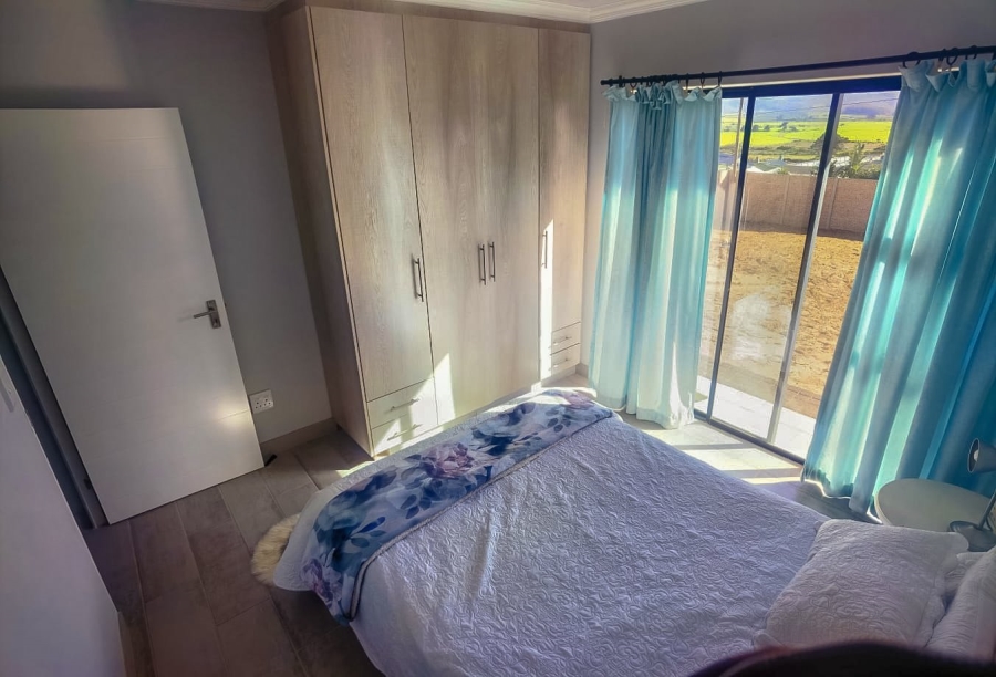  Bedroom Property for Sale in Fraaiuitsig Western Cape